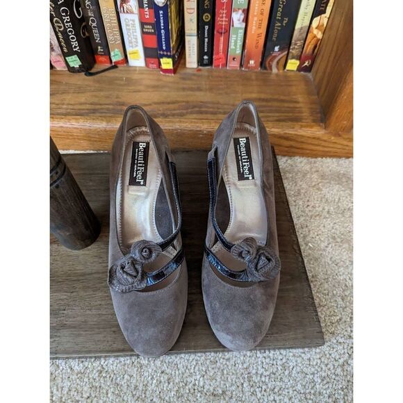 Beautifeel taupe suede and leather star pump sz 37 nwob - Picture 1 of 5
